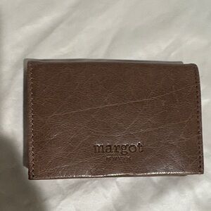 NWOT Margot Rich Brown Card Holder